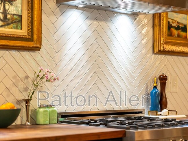 Foto del edificio - 206 Waynesville Ave