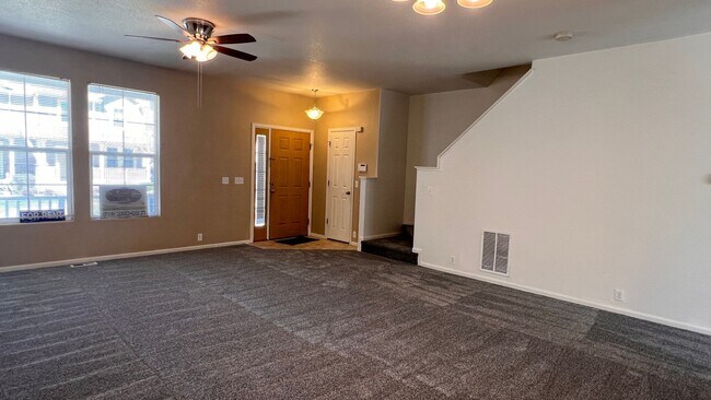 Building Photo - 3 Bedroom, 2.5 Bathroom Townhome Near Fort...