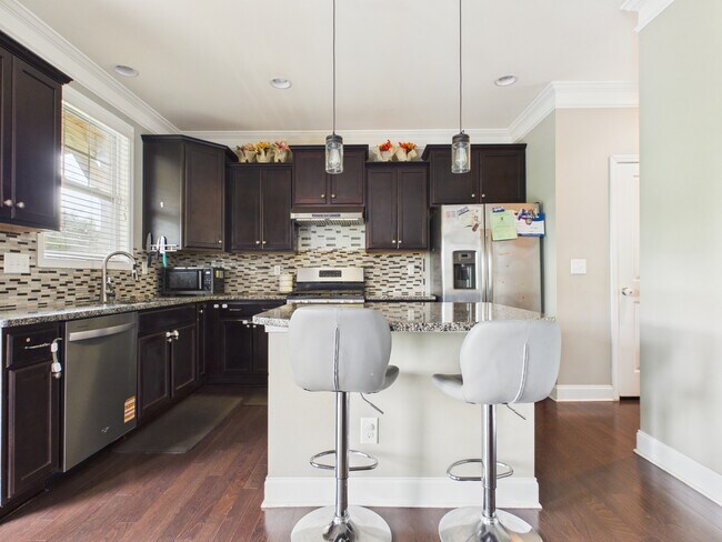 Foto del edificio - 11060 Hat Creek Ln