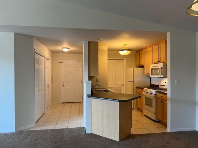 Foto del edificio - 641 Cambridge Ct