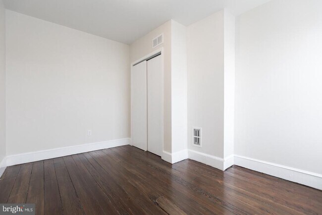 Foto del edificio - 2322 Memphis St