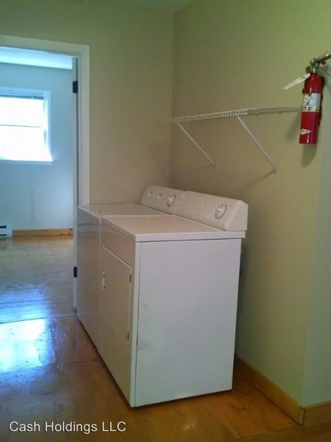Building Photo - 2 br, 1 bath Room For Rent - 618 Greer Lane
