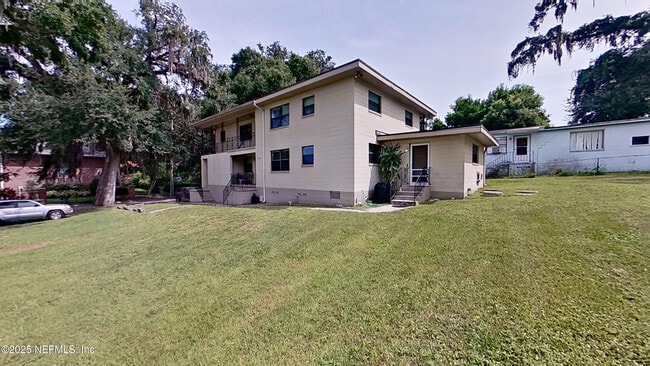 Foto del edificio - 5148 Floral Bluff Rd