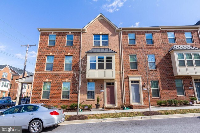 Building Photo - 801 S Macon St.