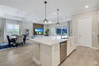 Building Photo - 15242 Blue Bay Cir