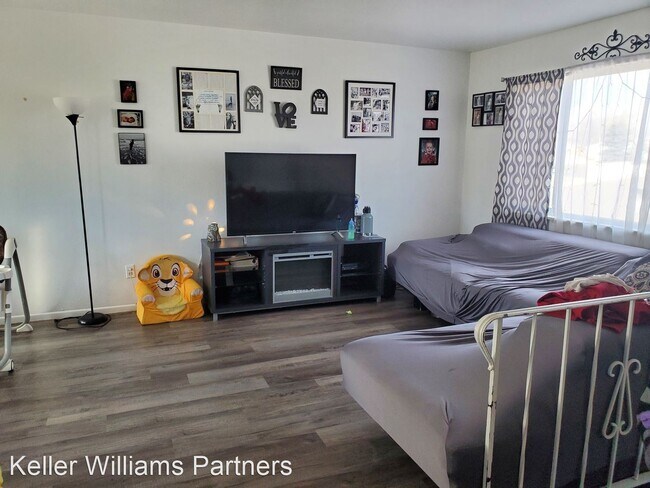 Building Photo - 4 br, 2 bath House - 2422 Anjelina Cir W