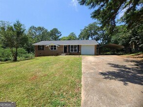 Building Photo - 10135 Port Royal Ct
