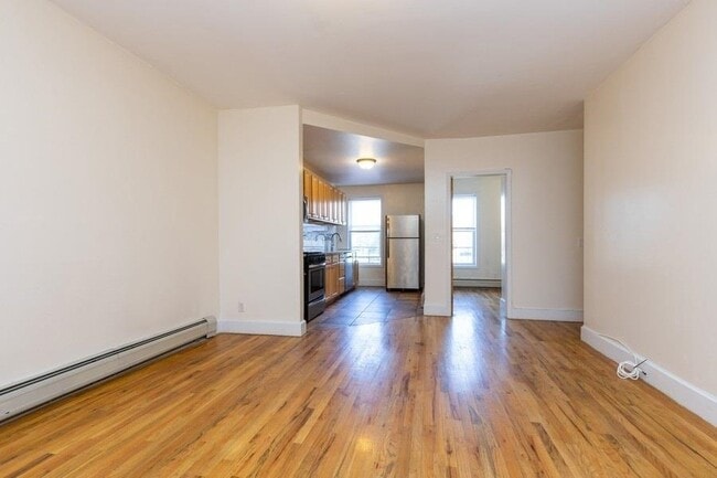 Building Photo - 204 Christopher Columbus Dr
