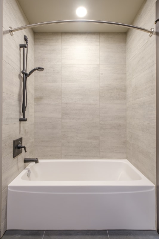 Building Photo - 932 W Washington Blvd