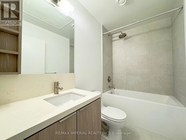 Building Photo - 2020-2020 Bathurst St