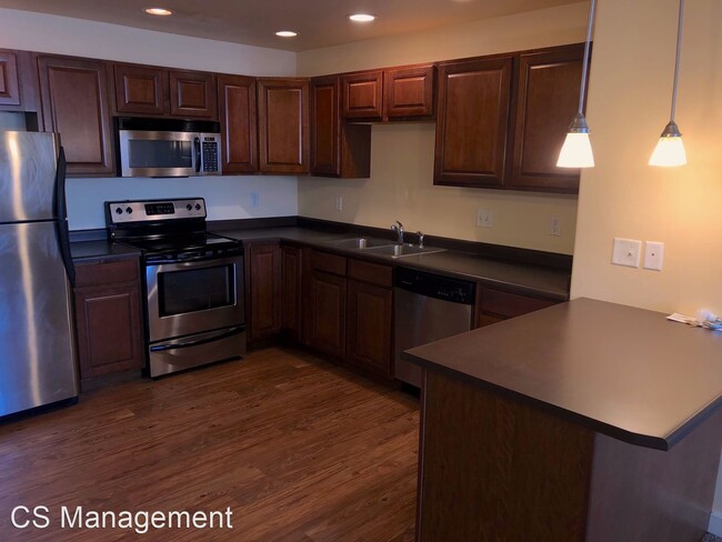 Building Photo - 2222 Baxter Ln