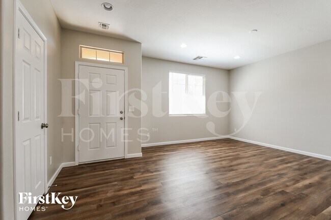 Foto del edificio - 26869 N 175th Ln