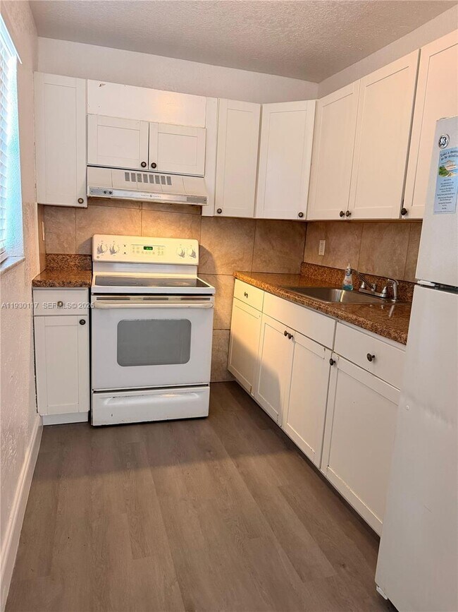 Foto del edificio - 1123 NW 27th Ave