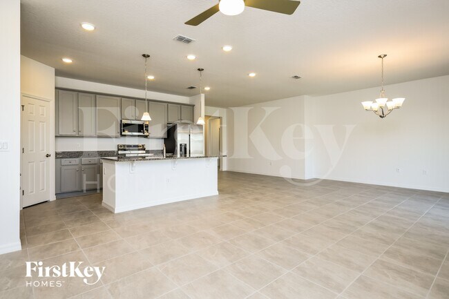 Building Photo - 1226 Ponca Rd