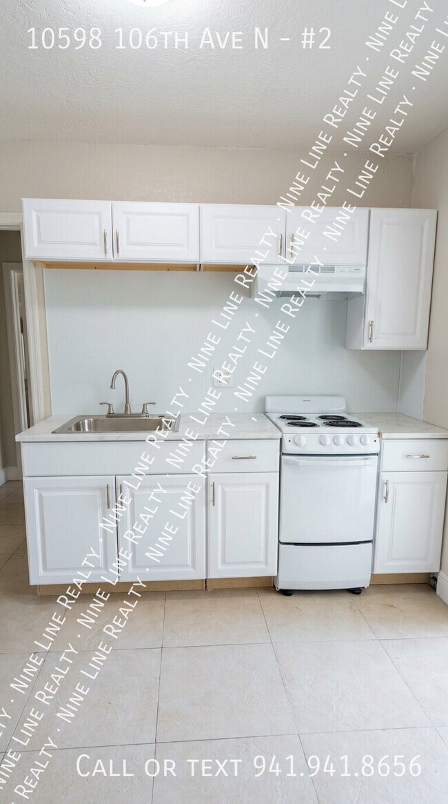Foto del edificio - 10598 106th Ave N