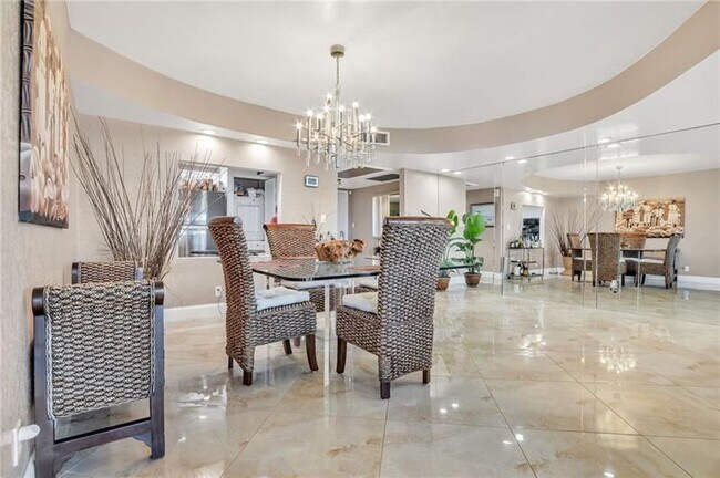Foto del edificio - 3800 Oaks Clubhouse Dr