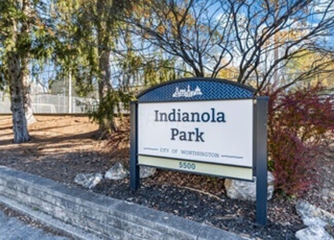 Foto del edificio - 5593-5595 Indianola Avenue