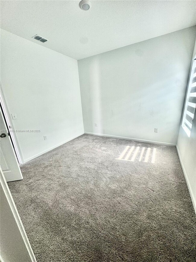 Foto del edificio - 499-499 Hennepin Lp
