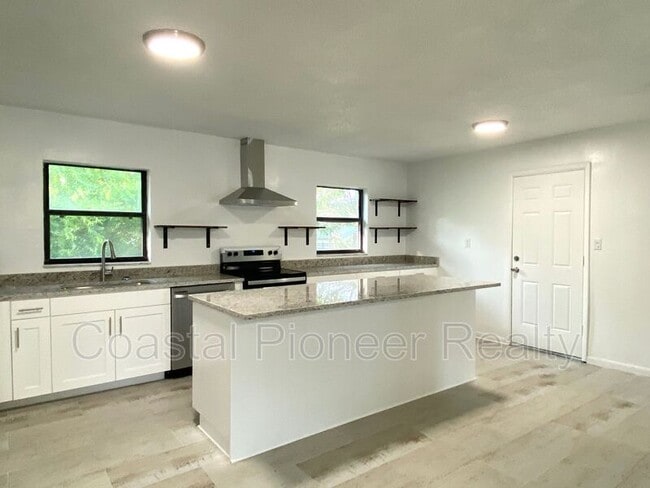 Foto del edificio - 1612 E 33rd Ave