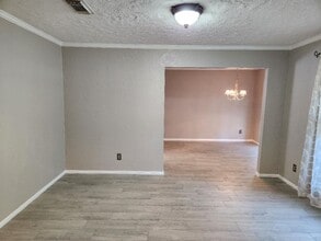 Building Photo - 2322 Deer Valley Dr