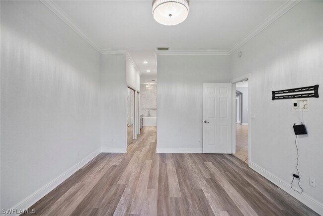 Building Photo - 821 Vistana Cir