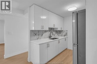 Building Photo - 25 Orchard Heights Dr