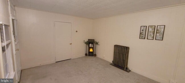 Building Photo - 104 N Main St