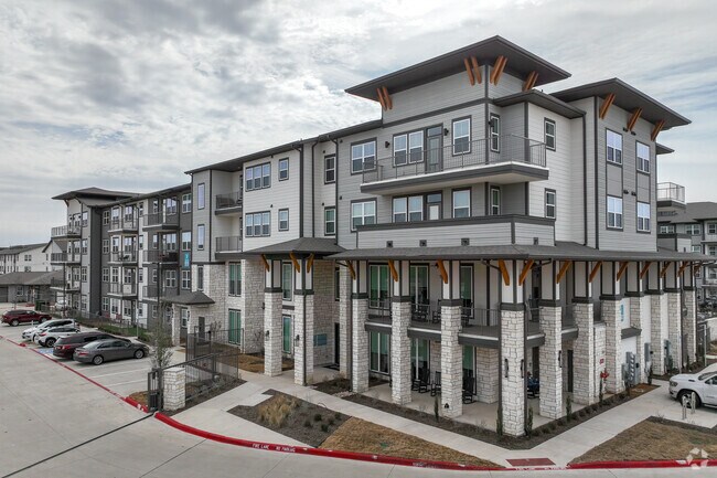 Foto del edificio - Mera Craig Ranch 55+ Active Adult