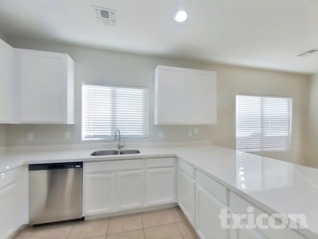 Foto del edificio - 5407 W Beverly Rd