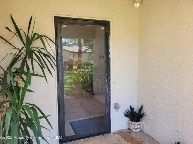 Foto del edificio - 7559 Heather Walk Dr