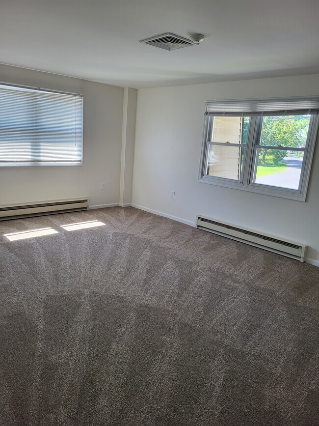 302 Bonair Ave Unit 1, Hatboro, PA 19040 Condo for Rent in Hatboro