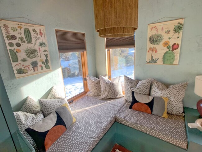 Foto del edificio - 750 Chicoma Vista