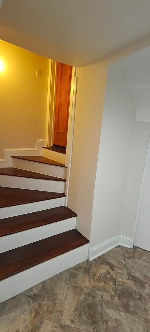 Building Photo - 4222 N Laramie Ave