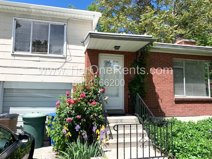 Primary Photo - This property offers a NO DEPOSIT option a...