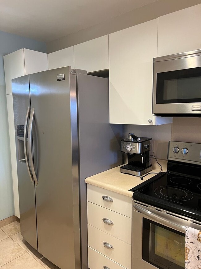 Building Photo - Napili - 2 bedroom/2 bath fully furnished,...