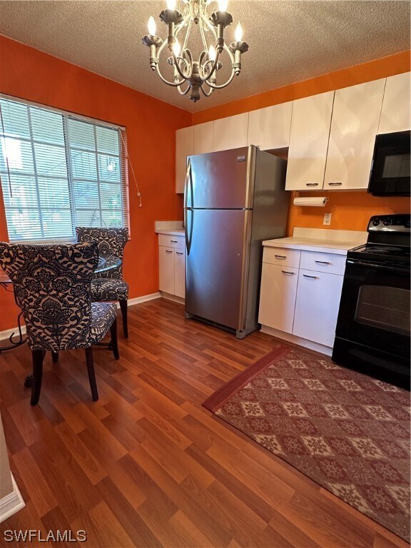 Foto del edificio - 7737 Jewel Ln