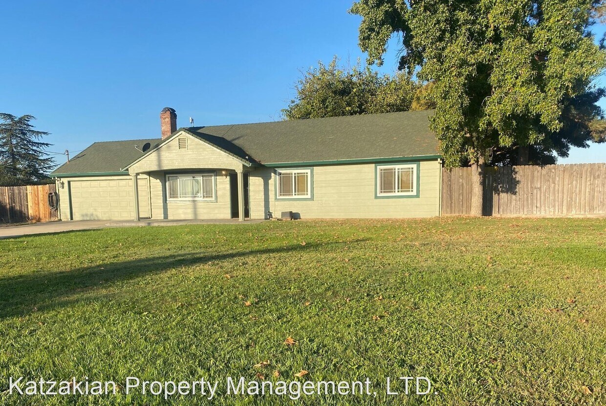 Primary Photo - 3 br, 2 bath House - 25801 N. Graham Rd.