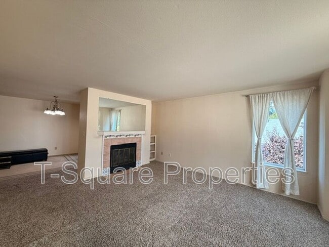Foto del edificio - 2152 N 112th St