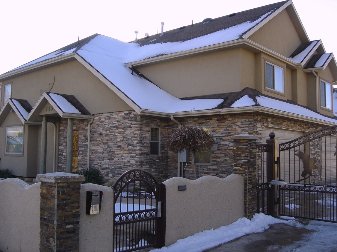 7496 S 2300 E, Cottonwood Heights, UT 84121 Townhome Rentals in