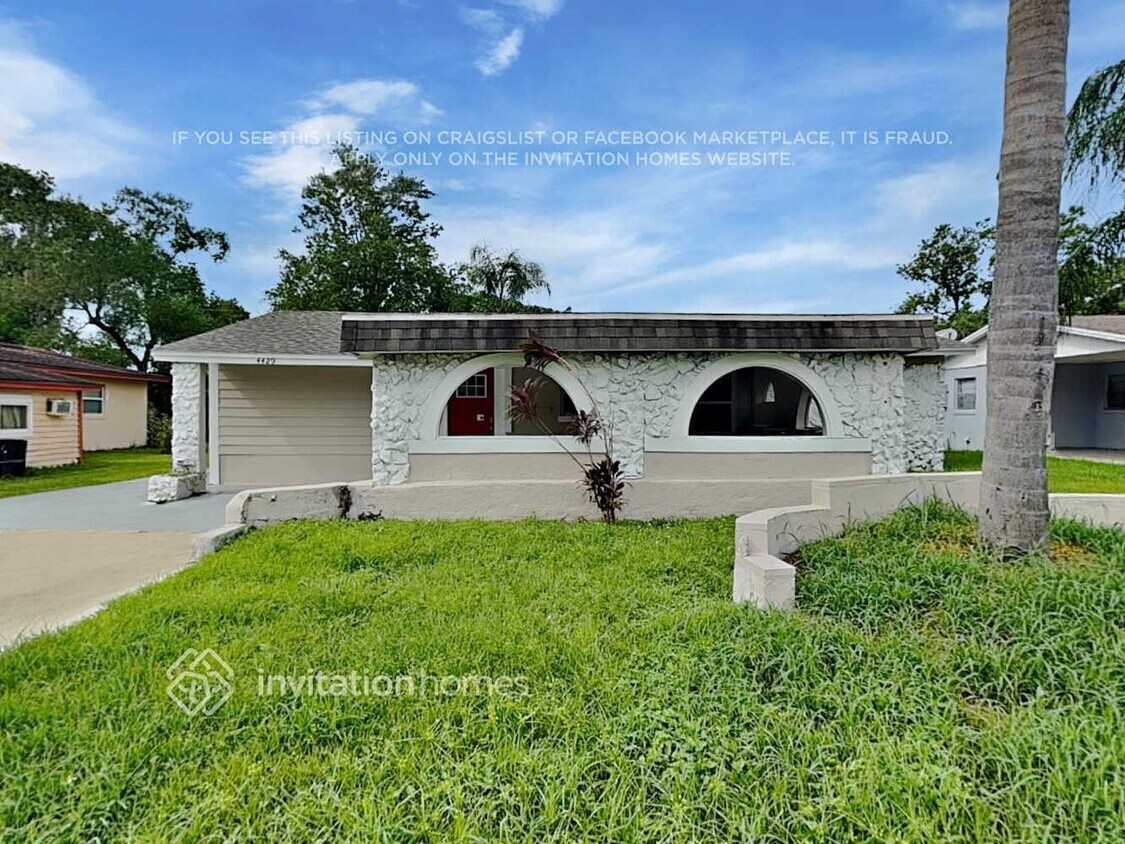Foto principal - 4429 Marshall St