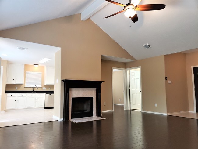 Foto del edificio - 126 W Russet Grove Cir