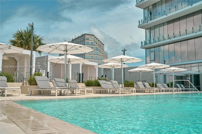 Foto del edificio - 300 Biscayne Blvd Way
