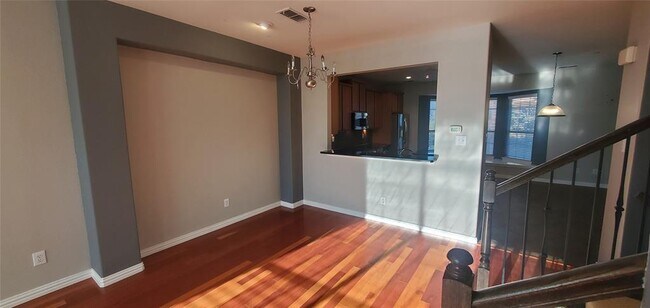 Foto del edificio - 1530 Biltmore Ln