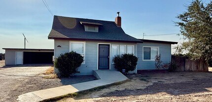 Building Photo - 21255 Rd 220
