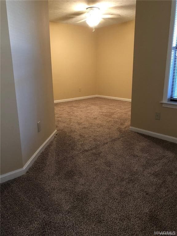 Foto del edificio - 6251 Bell Gables