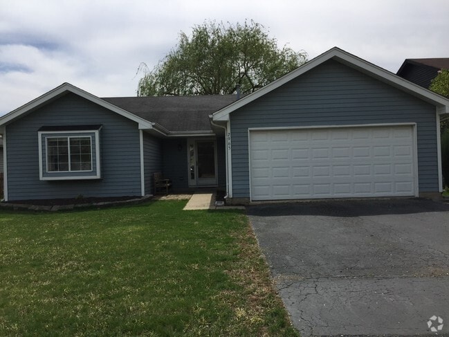 Building Photo - 2965 Middlebury Ct W