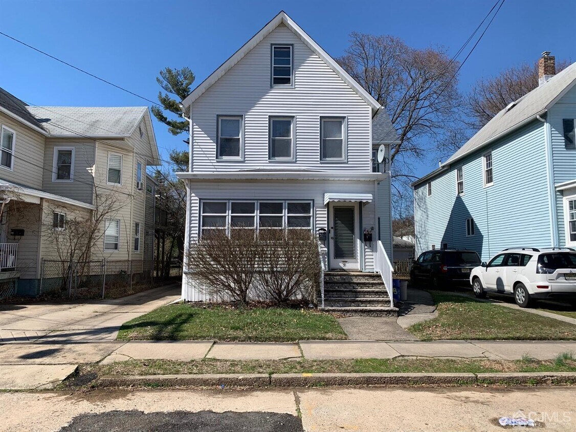 31 Richter Ave Unit 2, Milltown, NJ 08850 Room for Rent in Milltown, NJ