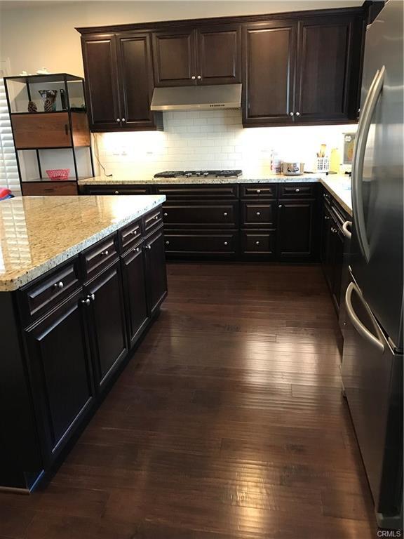 Kitchen 1 - 656 W Huntington Dr