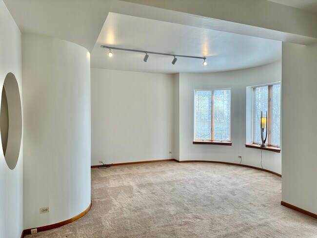 Foto del edificio - 928 W Leland Ave