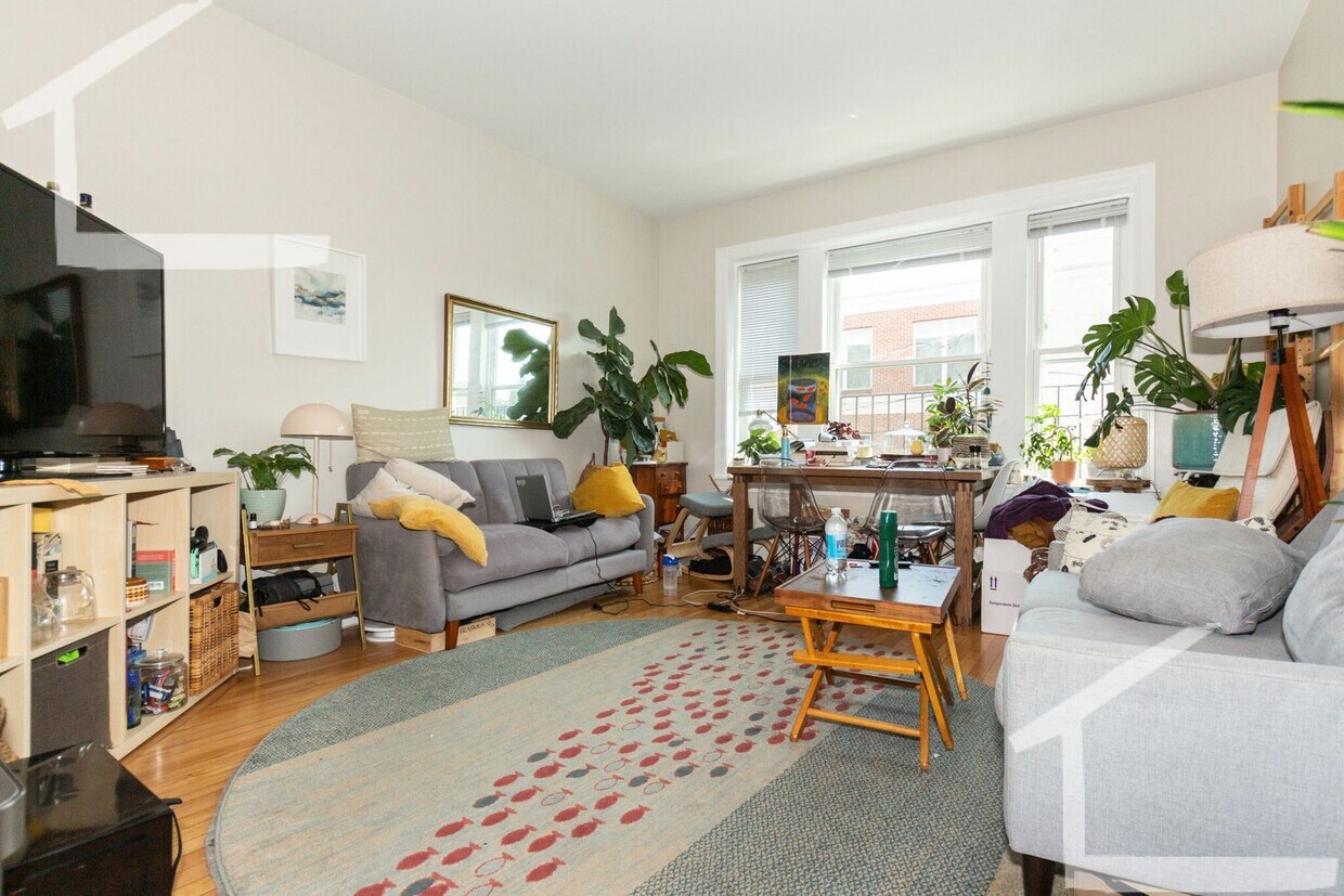 Photo - 17 Gardner St #6F Boston MA 02134